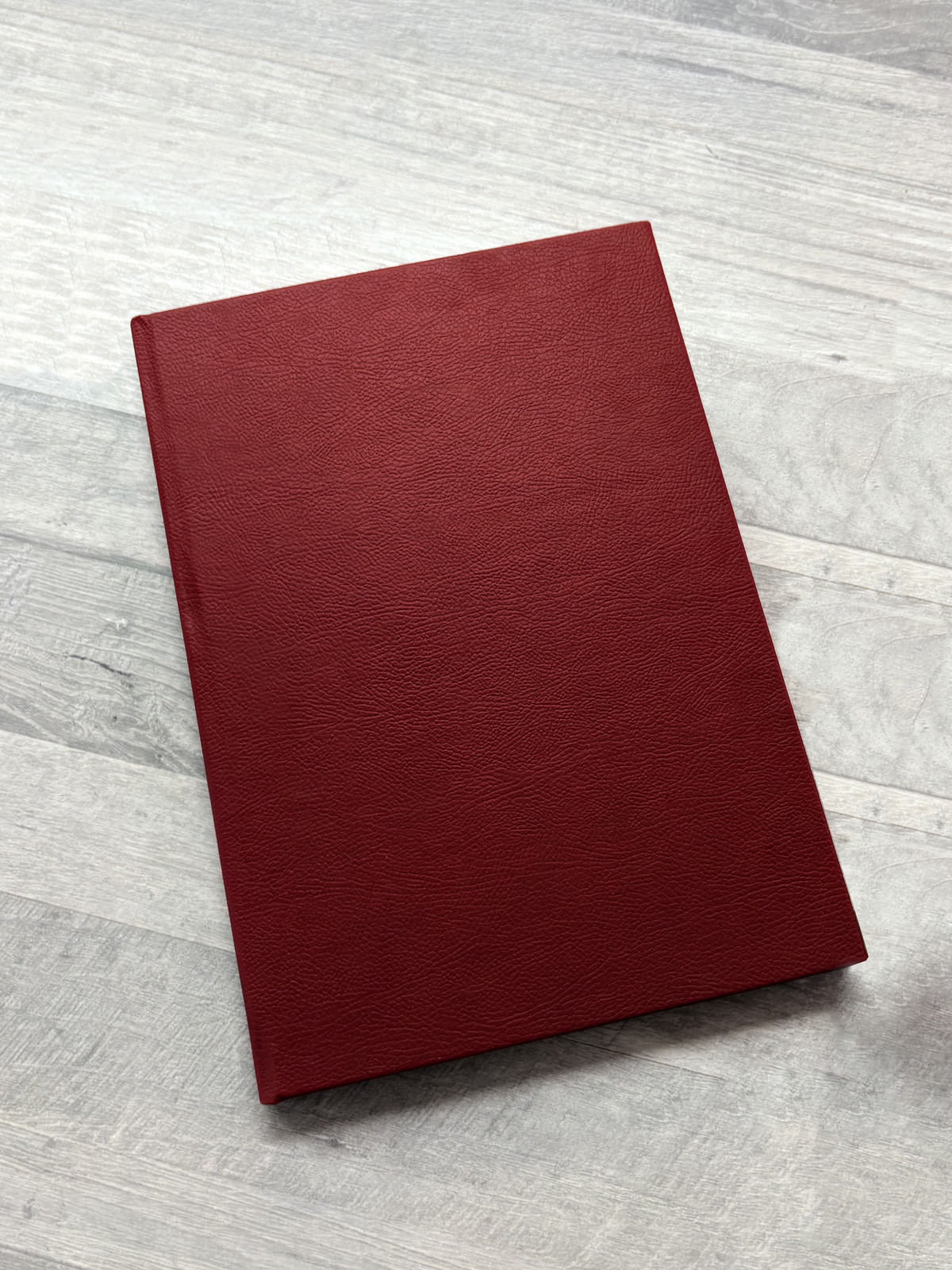 Варианты исполнения твердой обложки